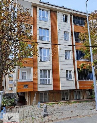 Çarşıya Yakın 4 + 3 Asansörlü 200 M2 Kiralık Dublex Daire