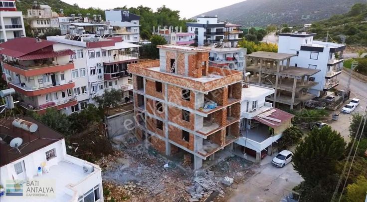 Full Deniz Manzaralı Kayalık Zeminde Satılık 2+1 Lüks Daire