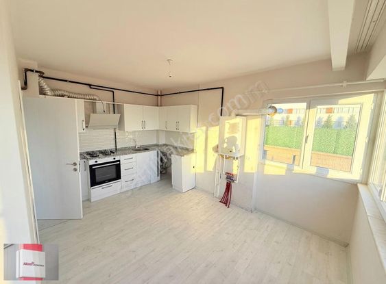 Kosova Mahallesinde Aras Gyo'dan Kiralık 2+1 Studyo Daire