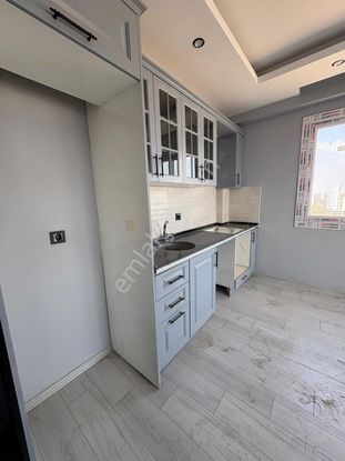 Gültepe Mah Bulv 2.parsel Hasarsız 1+1 Kiralık