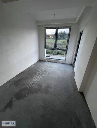 Hisar"dan Taflan Yalıda Anayolun Altında Yatırımlık Geniş Daire