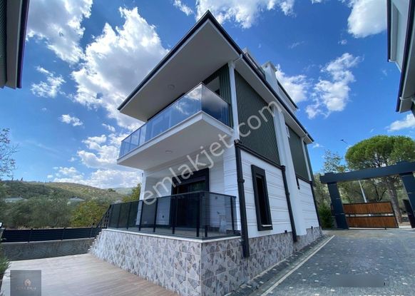 ▀▄mera Emlaktan Güre'de Tam Müstakil 3+1 Ultra Lüx Villa