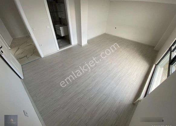 Mera Emlaktan Çok Geniş Ve Ferah 3+1 300m2 Satılık Dublex Daire