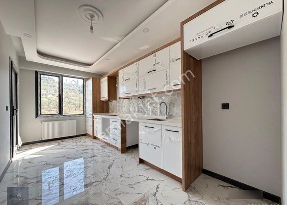 Mera Emlaktan Tuzcumurat Mh 2+1 Arakat Ayrı Mutfak Ultralüxdaire