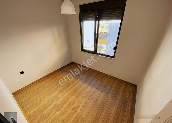 ▀▄ Mera Emlak Altınkumda Sıfır Asansörlü Ara Kat 1+1 Lüx Daire