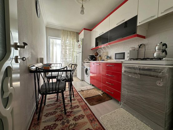 Ufuk Kılıç Emlak'tan 3+1 Orta Kat Güney Cephe Merkez'de Daire