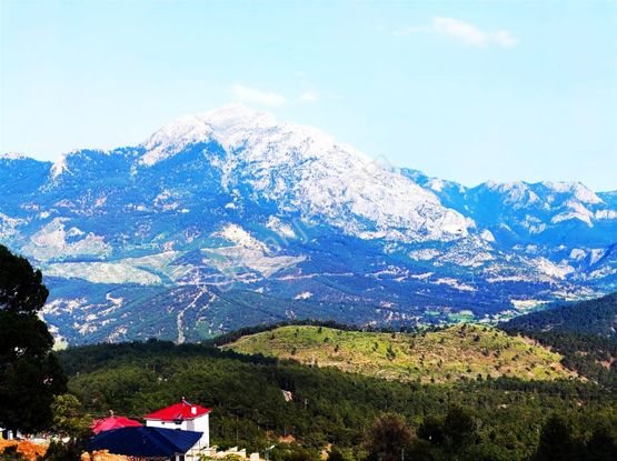 Kar Emlaktan Yenikonacık Bozkırlı Mevkiinde 400 M2 İmarlı İfrazlı Satılık Arsa