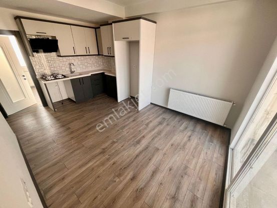 Yükselden Zeytinlinin Göbeğinde Ön Cephe Kupon 1+1 Geniş Daire