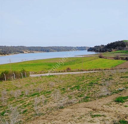 Muhteşem Baraj Gölü Manzaralı, Etrafı Çevirili Tek Tapu Tarla..