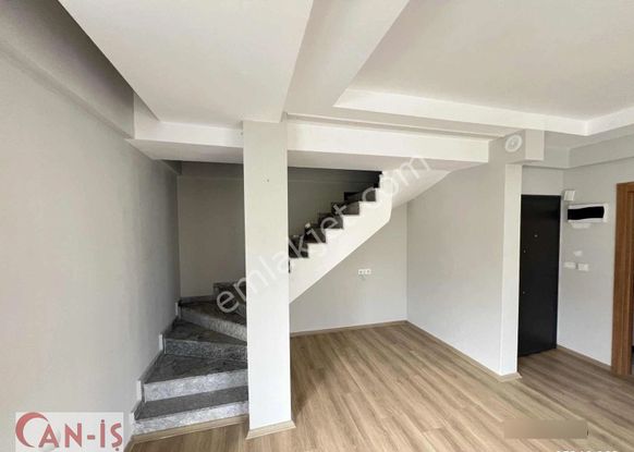 Göynükte 2+1 Dubleks Merkezi Konumda Sıfır Daire Can-iş Emlak