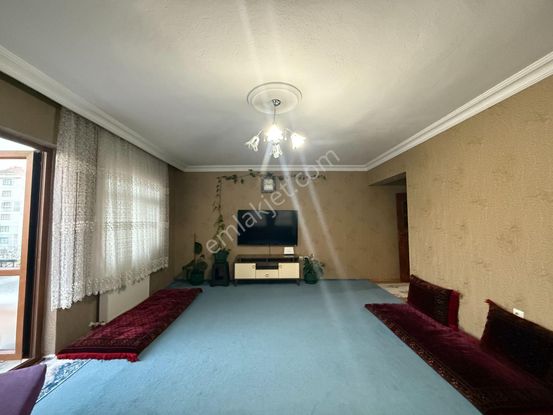 Pursaklar Mehmet Zengin Emlak'tan Yüksek Kredili, Güney Cephe, Masrafsız 3.kat 3+1 Daire