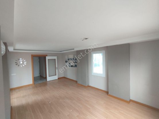 Adana Gürselpaşa 8-10 Yaş Kullanışlı Satılık Daire