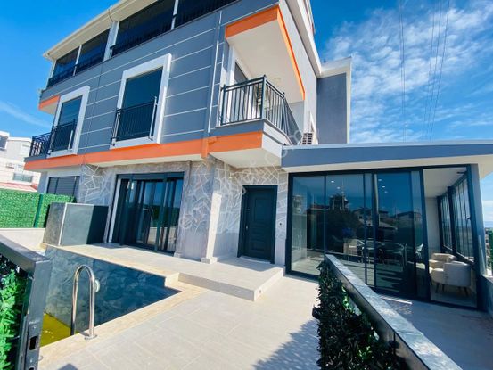 Didimde Satılık Hisarda Ful Eşyalı Deniz Manzaralı Villa