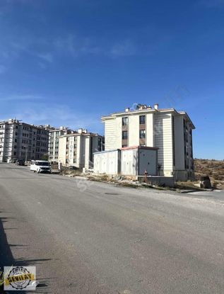 Şabanözü Yenimahallede , Yeni Toki Konutlarında Satlık Dükkan.