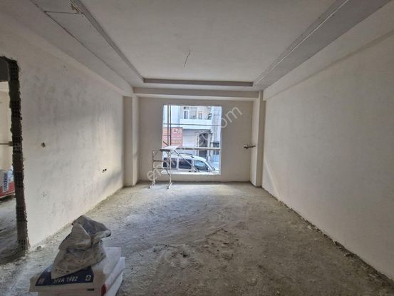 Gültepe Mah Sıfır E Banyolu Balkonlu Ön Cephe 2+1 90 M2 Giriş Daire..