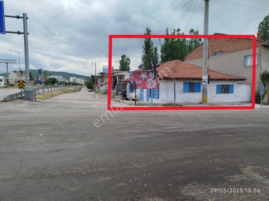 Afyon Sinanpaşa Kılıçaslan Da Ticari Mülk 160 M² Kavşakta. Takas