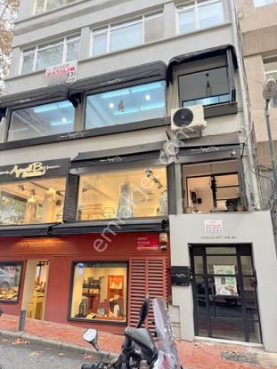 Nişantaşı'nda Mükemmel Konumda, 105m2 Yatırımlık Köşe Showroom