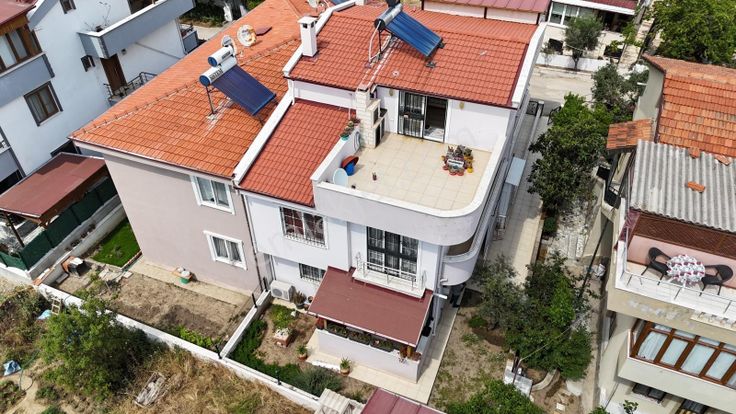 Başak Emlaktan Satılık 4+1 Triplex Doğalgazlı Bahçeli Villa