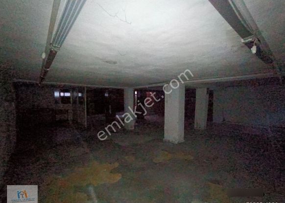 Torunlar Emlak Kiralık Merkezi Konumda Bodrum Dükkan