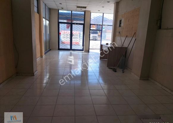 Torunlar Emlak Kiralık Merkezi Konumda 75 M2 Giriş Dükkan