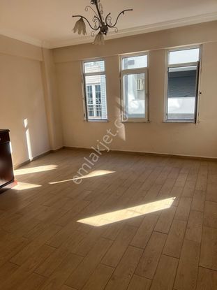 Çarşı İçinde 2+1 Kapalı Mutfak (iletişim Açıklamada)