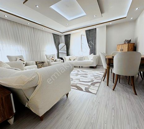 Tatlıkuyu Körfez Cad 95m² Lüx Yapılı İskanlı Ön Cephe 2+1 Fırsat
