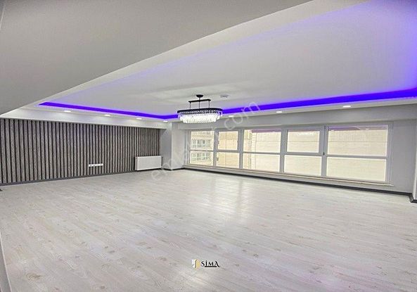 Sima Yapıdan Site İçerisinde Ebeveyn Banyolu Güvenlik, Otoparklı 3+1 135m2 Daire