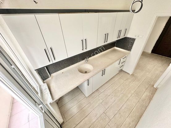 ꧁ay Emlaktan꧂akçay Merkezde Denize Sadece 350 Mt Satılık 2+1 Masrafsız Giriş Katı Daire