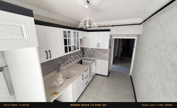 Şehir Hastanesi Güzergahında Çiçekli`de 2+1 Fırsat Dairesi