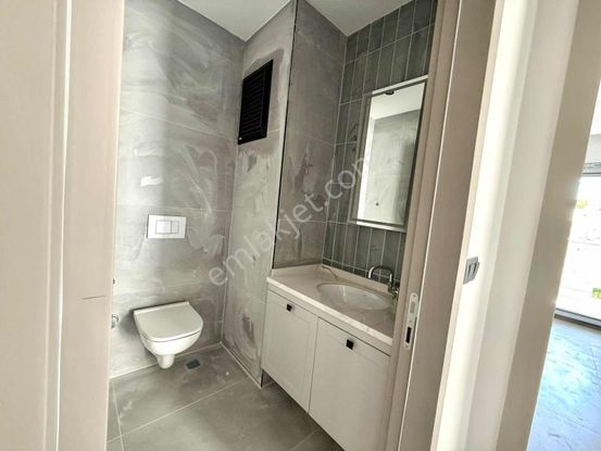 Net Premium Dan Satılık 2+1 Dairekarahasanlı Yenışafak Mevki