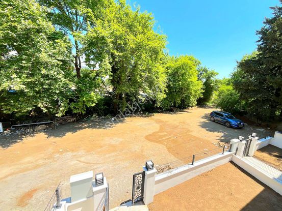 ▶ ▶akçay Körfez'den Güre'de Bahçeli Doğa Manzaralı Ön Cephe Sıfır Satılık 2+1 Daire