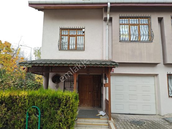 Eryaman Güzelkent Mah. 3 Katlı, Site, Teraslı Satılık Villa