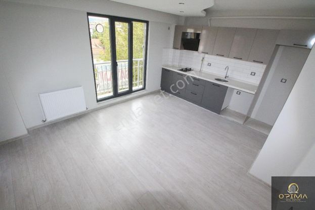 Opima Emlaktan Halitpaşada Sıfır Yaşında 1+1 Satılık Daire