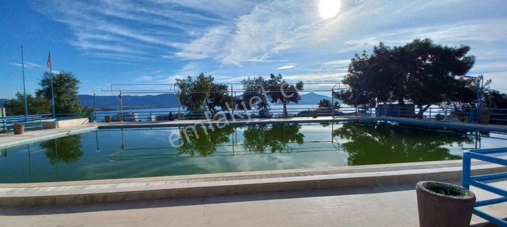 Kuşadası Kadınlar Denizinde Full Deniz Manzaralı 2+1 Villa