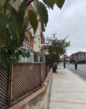 Karasuda Satılık Bahçeli Çok Geniş 2+1 Daire