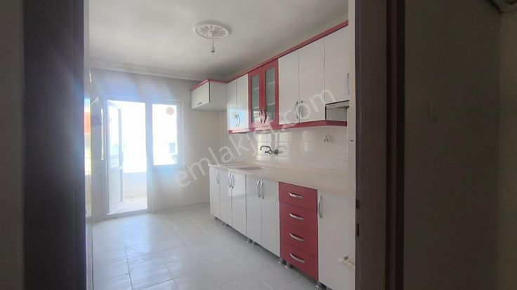 Yılmaz Gayrimenkul Ful Yapılı Masrafız 3+1 Ön Cephe Kıralık Daire