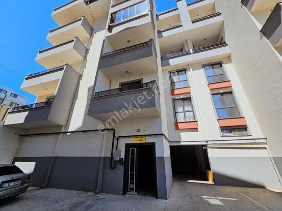 Müstakil Bahçeli Dubleks Daire 3+1 135m² Barbaros Mah.'de