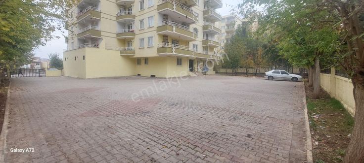 Medya Mahallesinde Satılık Full Bakımlı 3+1