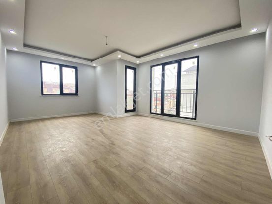 Net'den Tuzla Cad Yakını Asansörlü Lüx Yapım 95m2 2+1 Arakat