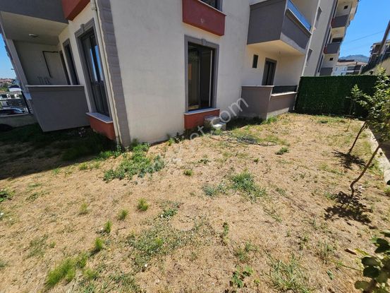 Geniş Müstakil Bahçeli 3+1 135m² Bahçe Dubleks Daire
