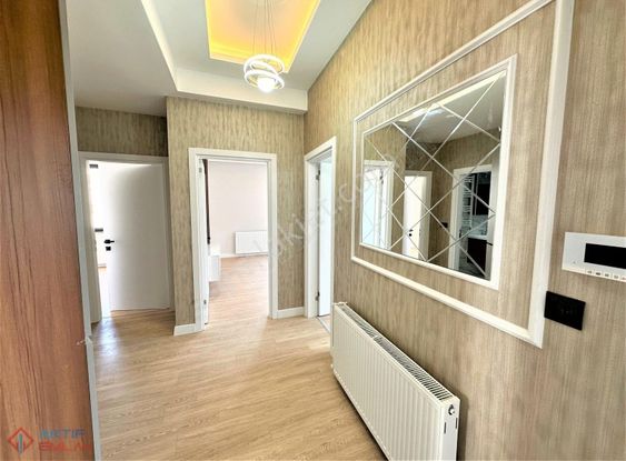 ▀aktiften Eşsiz Tasarımlı Ön Cephe Arakat Ayrı Mutfaklı 2+1daire