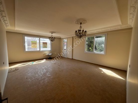 Yenişehir Pirireis Mahallesinde Kiralık 4+1 Daire