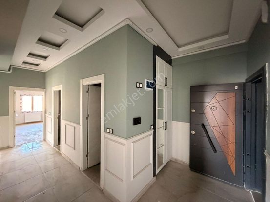 Barak Emlak'tan Ana Cadde Üstü Satılık 2+1 Dairemiz