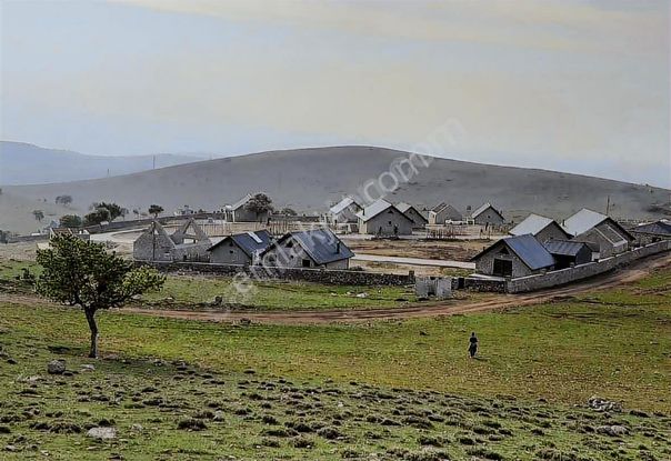 Şehrın Merkezıne Sadece 15 Km Uzaklıkta Doğayla Iç Içe!!!