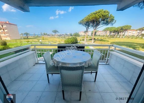 Kuşadası Ssk Sitesi'nde Denize 150m. Manzaralı 1.kat Daire