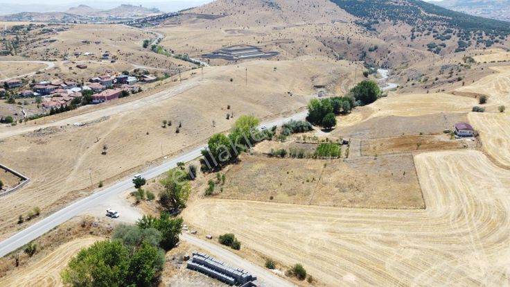 **tatlar Da Asfalt Üstü Hisseli Tapu Tel Örgülü Bulunmaz Fırsat*