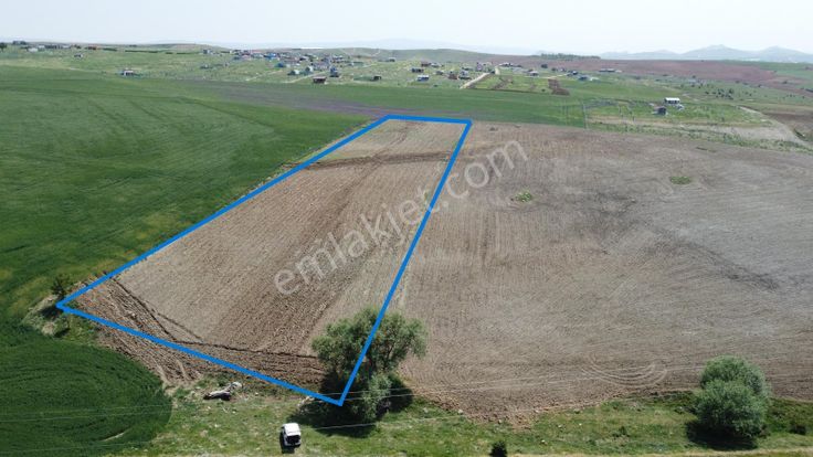 ***çeşme Başında Yol Kenarı Hisse Tapulu**