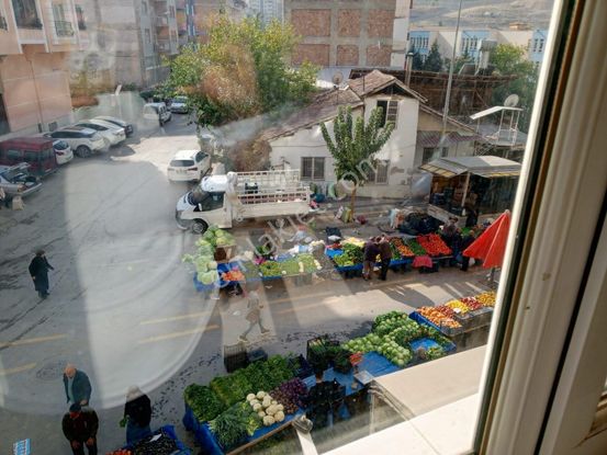 Malatya, Merkez, İpek Caddesi, Devlet Hastane Karşısında Satılık 3+1 Arakat