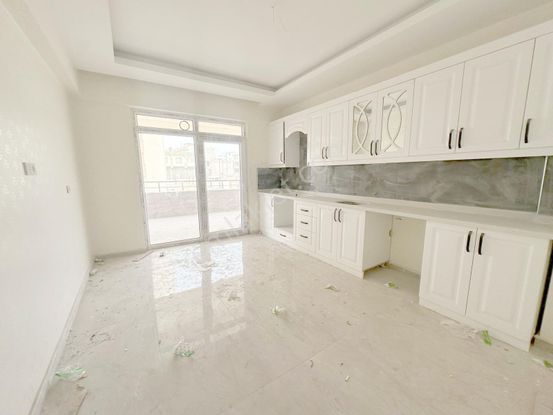 S.içerisinde Açık Cephe Muhteşem Genişlikte 2+1 Katbahçeli Daire