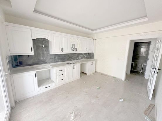 S.içerisinde Açık Cephe Muhteşem Genişlikte 2+1 Katbahçeli Daire